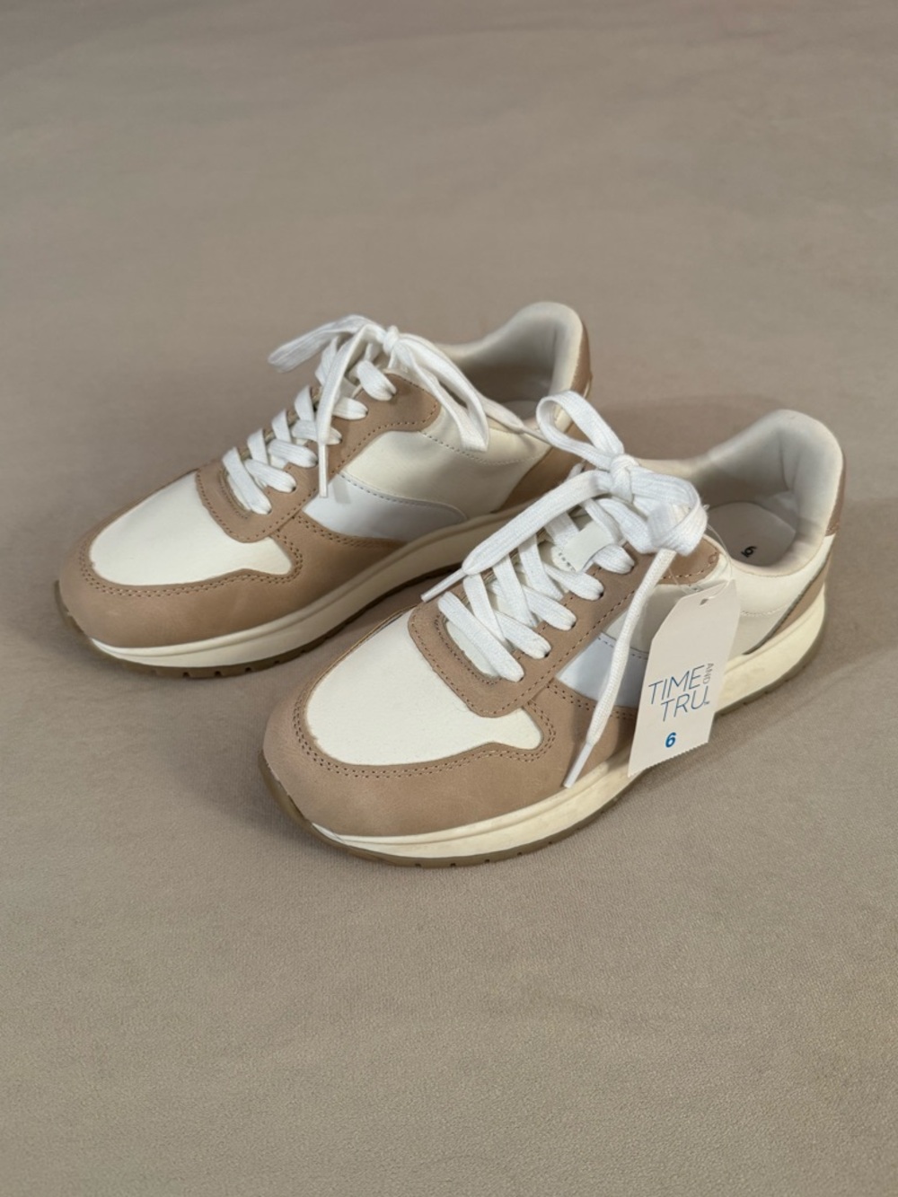 Time and Tru Beige and White Casual Lace-Up Sneakers